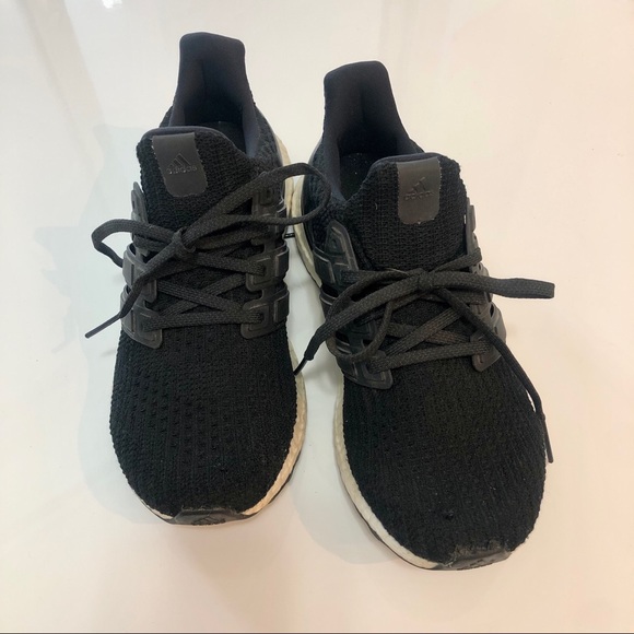 Adidas Ultraboost Black Running Shoes - Picture 1 of 4